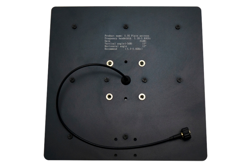 ������ 5.5GHz Maple ���� 21dB SMA ��� �������