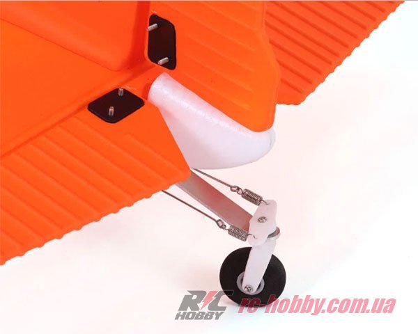 samolet-dynam-cessna-188-orange-8-1