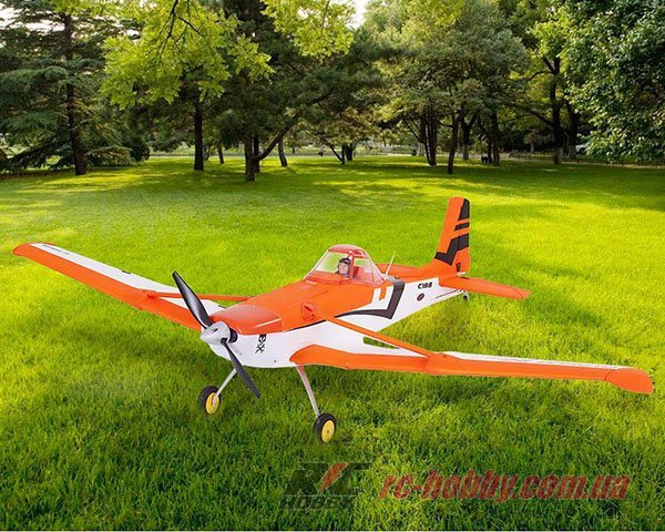 samolet-dynam-cessna-188-orange-10