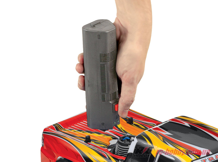 T-MAXX-TRAXXAS-49104-1-RED (5)