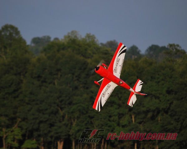 samolet-dynam-su-26m-8