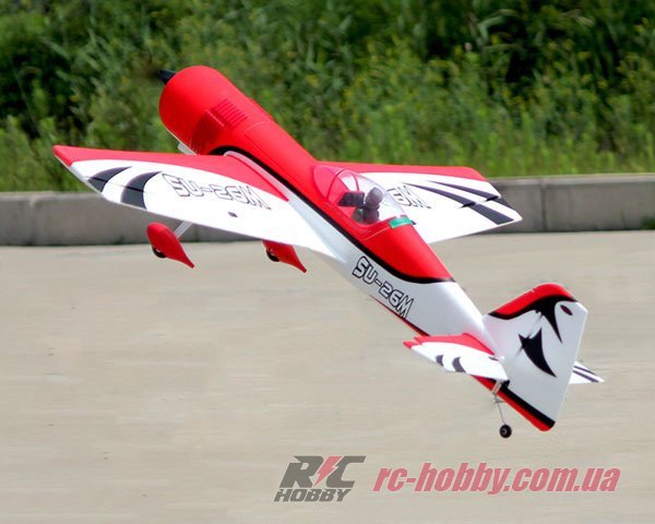 samolet-dynam-su-26m-5