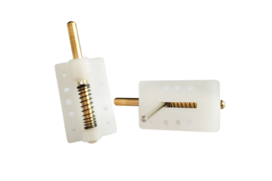 HY011-01305_05-original