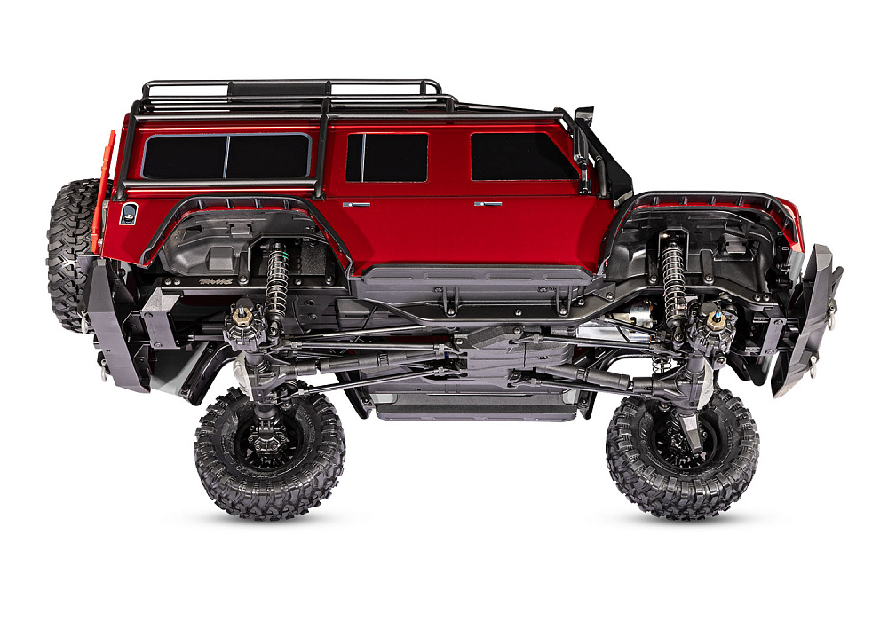 82256-4-Defender-Tilted-Under-Chassis