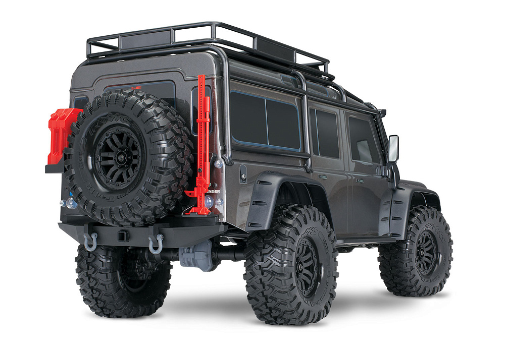 82256-4-defender-3qtr-rear-slvr_1