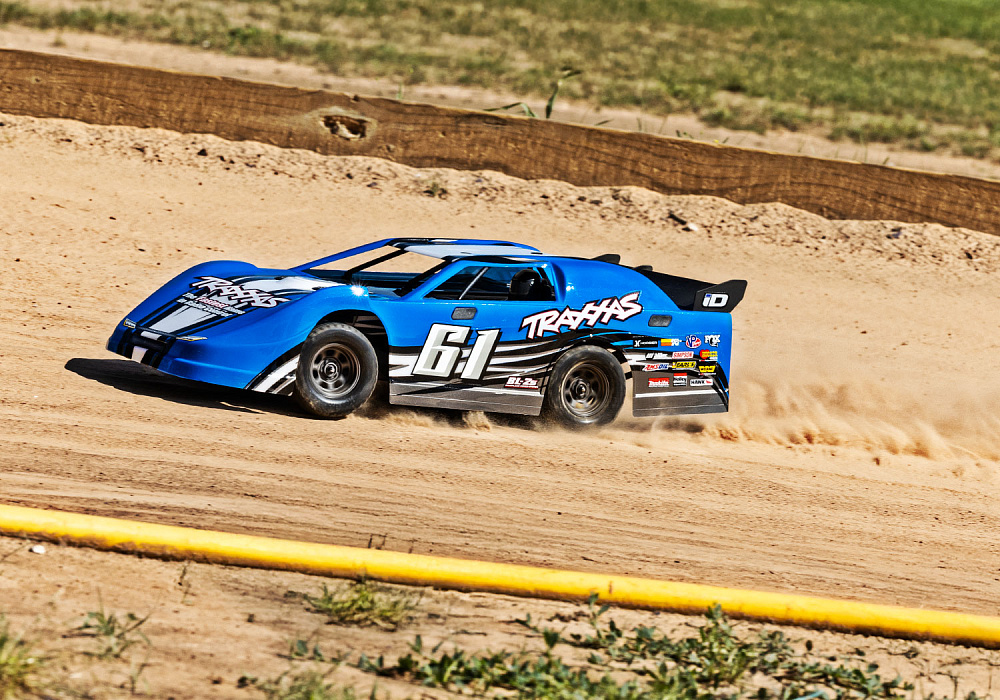 SLASH-LATE-MODEL-BL-2S-TRAXXAS-104364-74-RED (13)