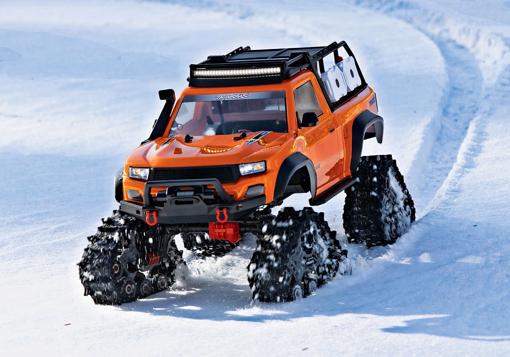 8877-Deep-Terrain-Treads-Front-Turn-5827-rich-effects