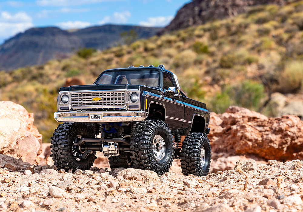 97064-1-TRX-4M-K10-Black-Action-7684