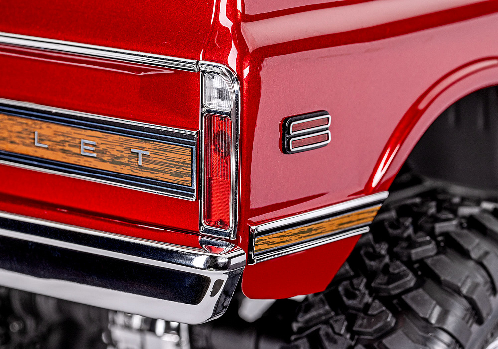 92086-4-72-K5-Blazer-Detail-Rear-1931