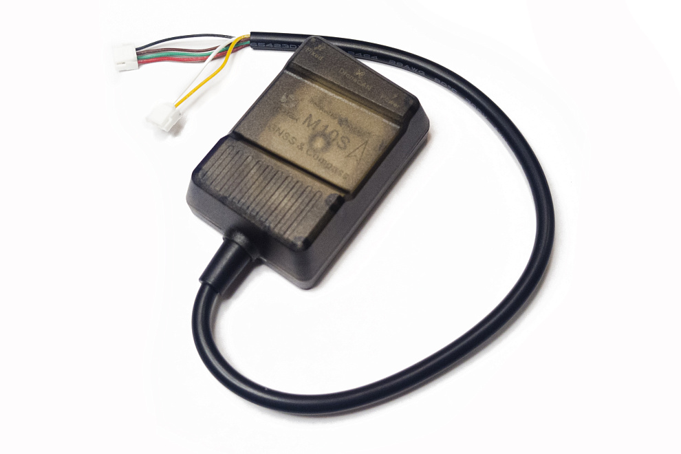 ������ GPS Qio-Tek M10 � �������� QMC5883 CAN