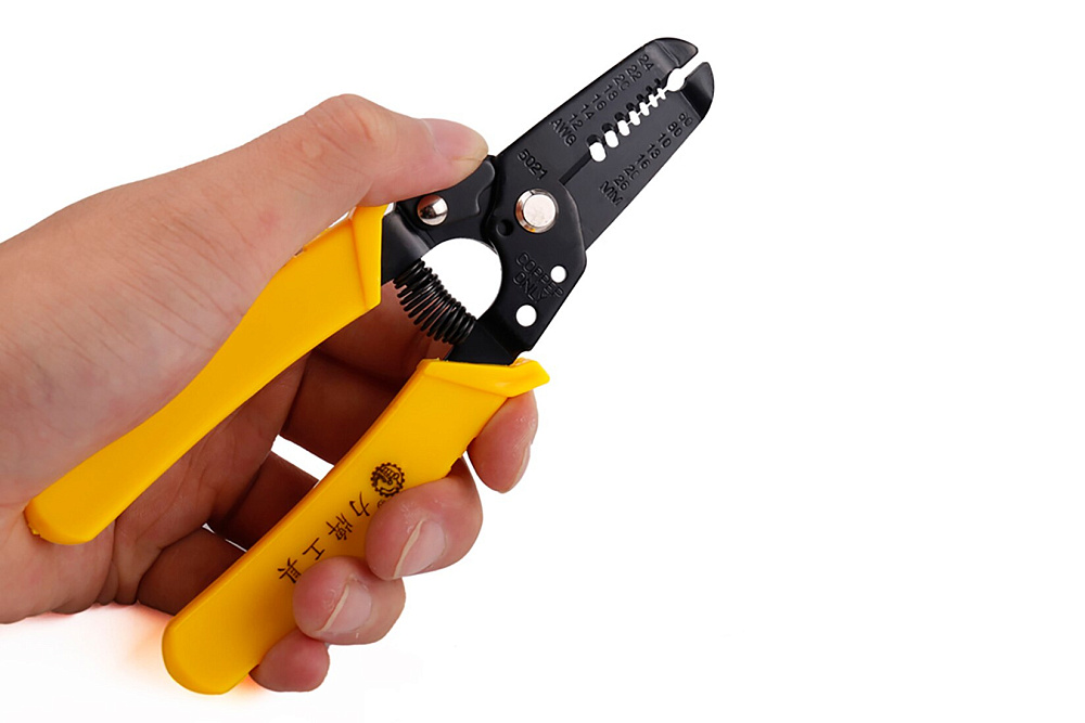 MAY-WCUTTER_06-original