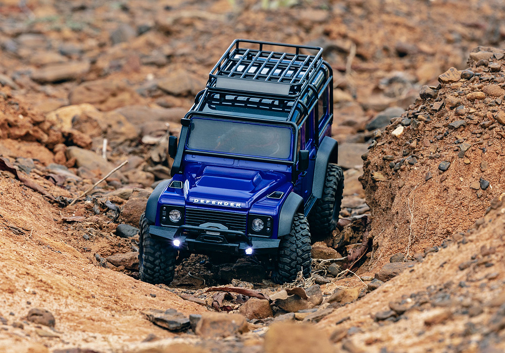 97054-1-PINK-TRAXXAS-DEFENDER (25)
