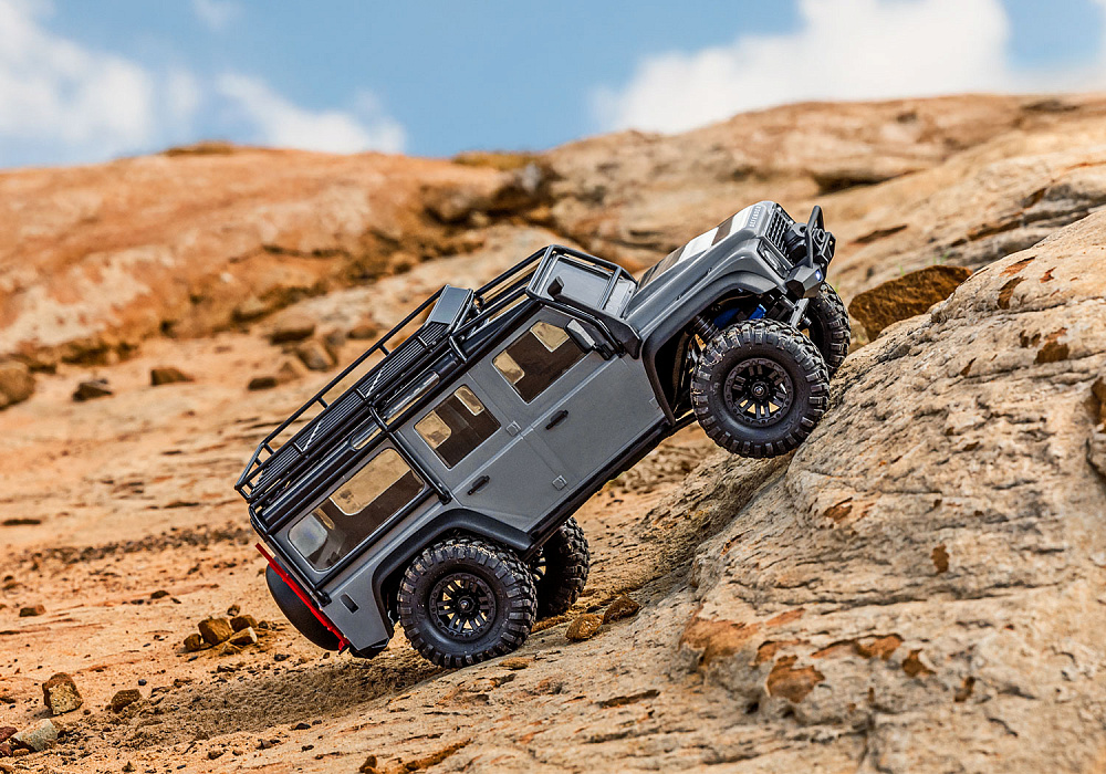 97054-1-XBLU-TRAXXAS-DEFENDER (26)