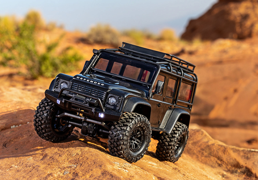 97054-1-BLK-TRAXXAS-DEFENDER (22)