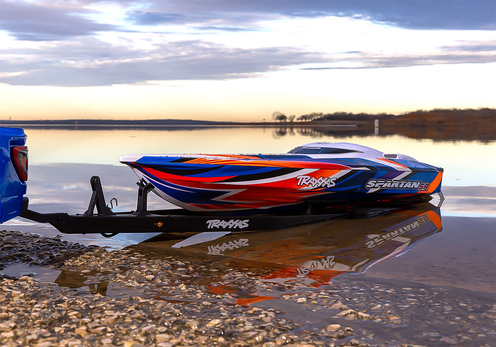 10350-Boat-Trailer-with-Spartan-SR-in-Water