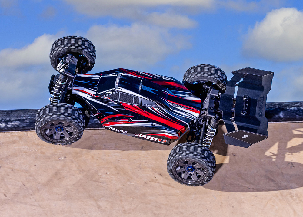 90154-4-jato4x4-action-red-skatepark-6896