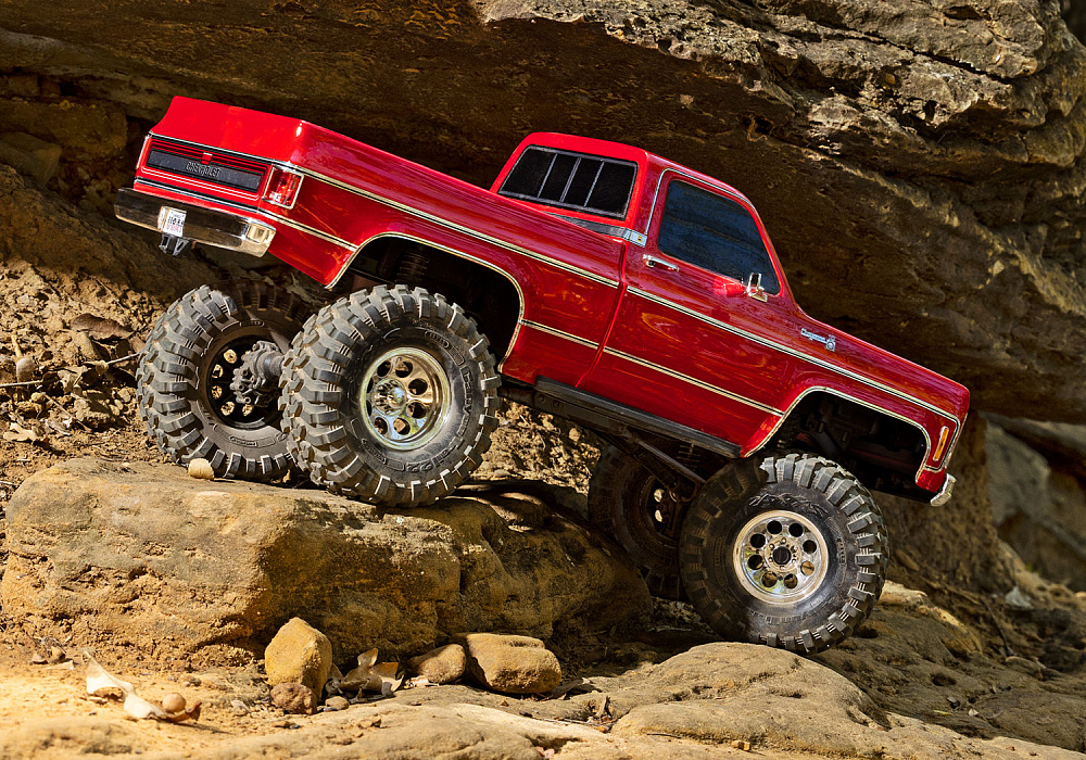 92056-4-trx4-k10-pickup-action-red-side-ltor-4328