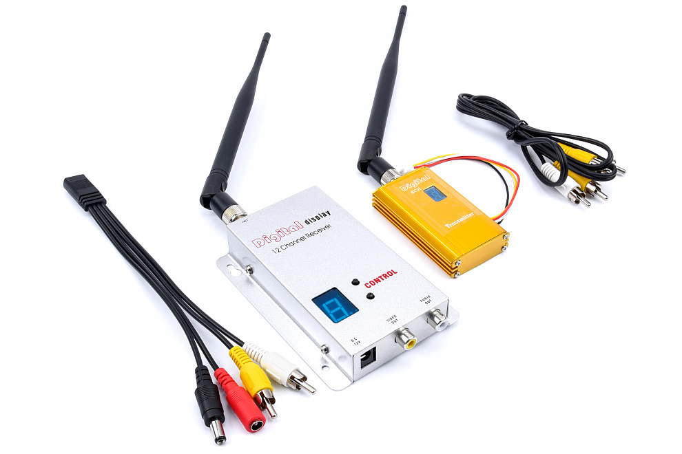 �������� FPV TX+RX 1.2GHz 2W ��� �������� ������������ AV