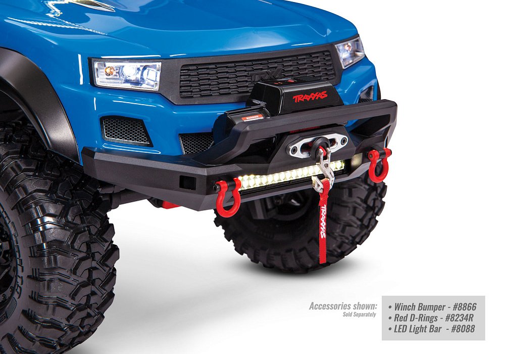 8855-Winch-Installed-3qtr-Right-Lights-IMG_0072