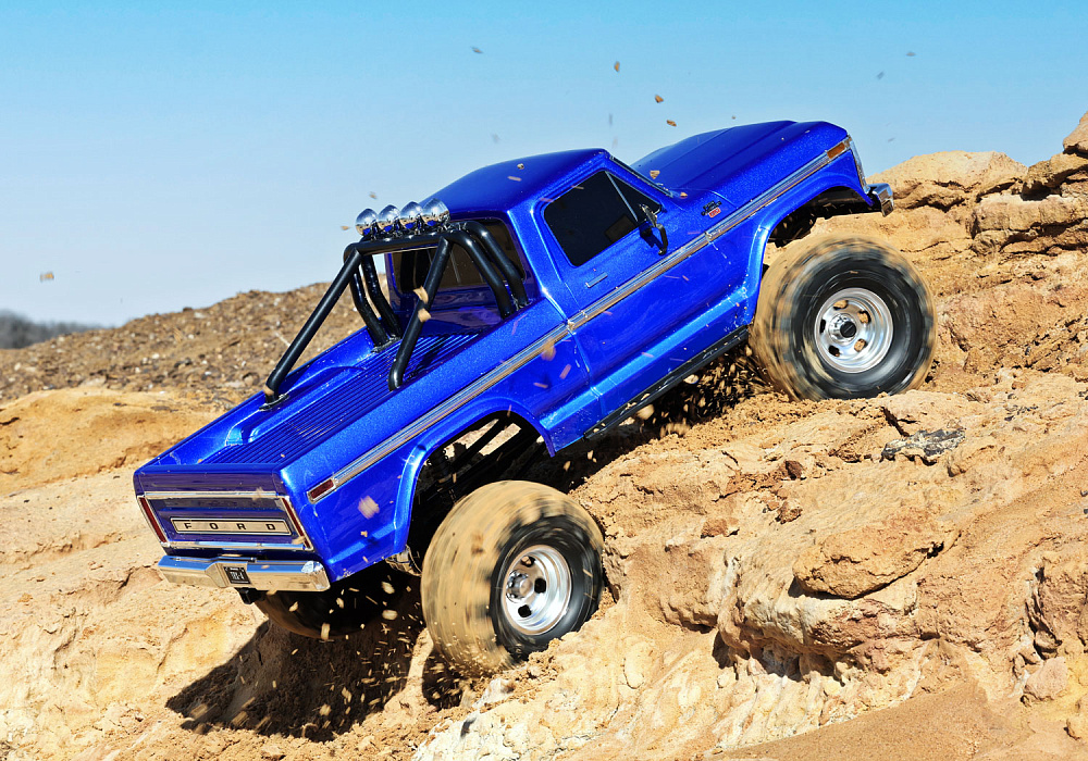 TRX-4-FORD-F150-HIGH-TRAIL-EDITION-92046-4-BLUE (14)