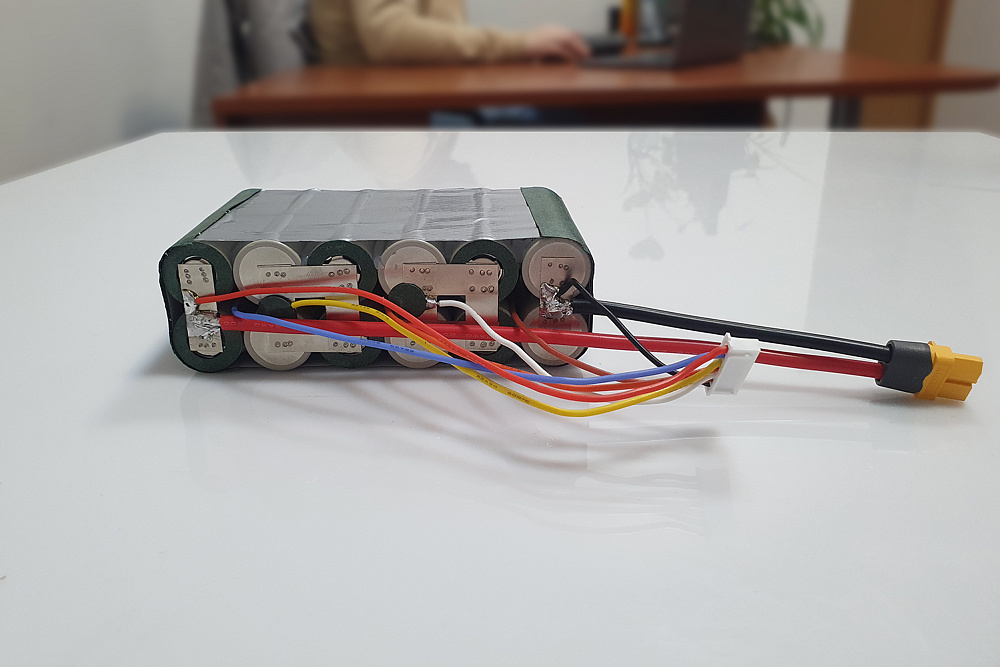 ENL-6S2P-21700-P42A-001_02-original