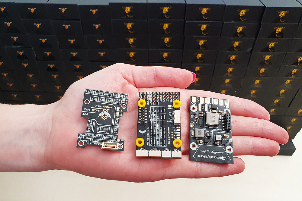 SB-F405WING-APP_09-original