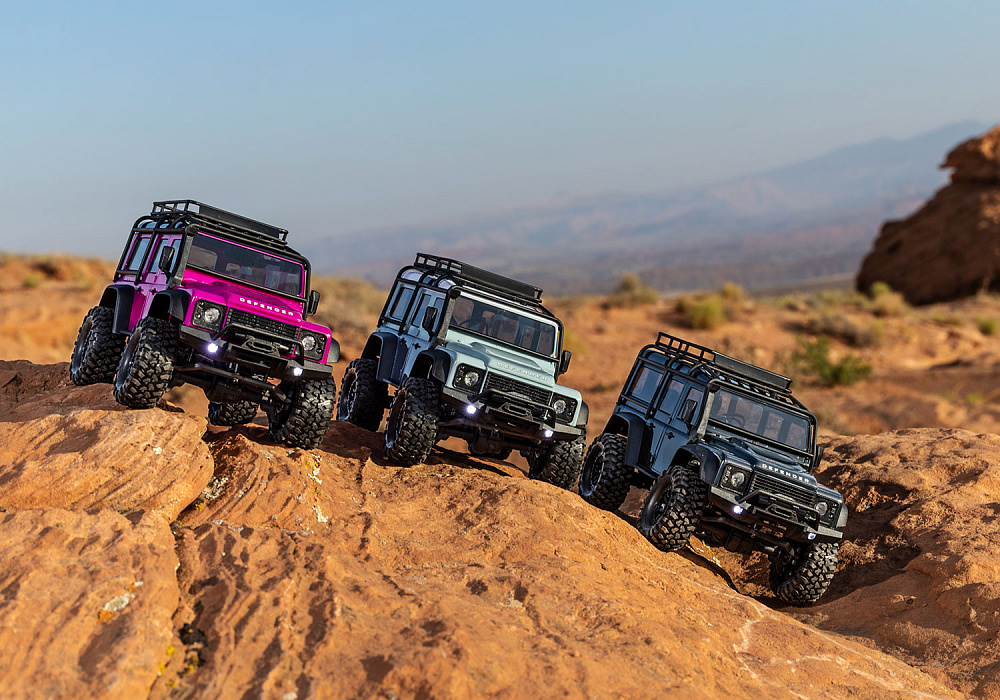 97054-1-XBLU-TRAXXAS-DEFENDER (35)