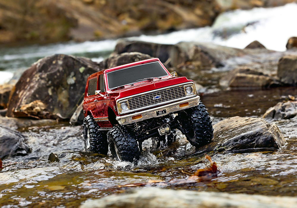 92086-4-TRX4-72-Blazer-High-Trail-Action-Red-2103