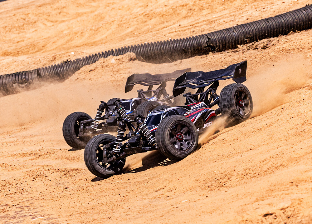 90154-4-jato4x4-action-red-blue-dirt-9221